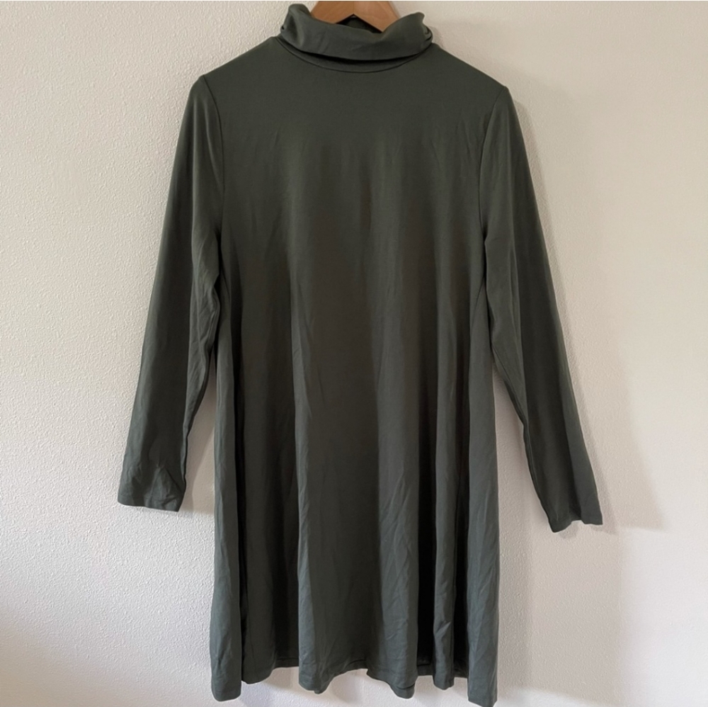 FINAL PRICE Loft green dress